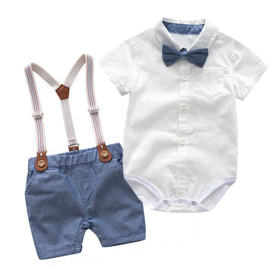 Ensemble bleu short à bretelles et chemise pour bébé garçon 
